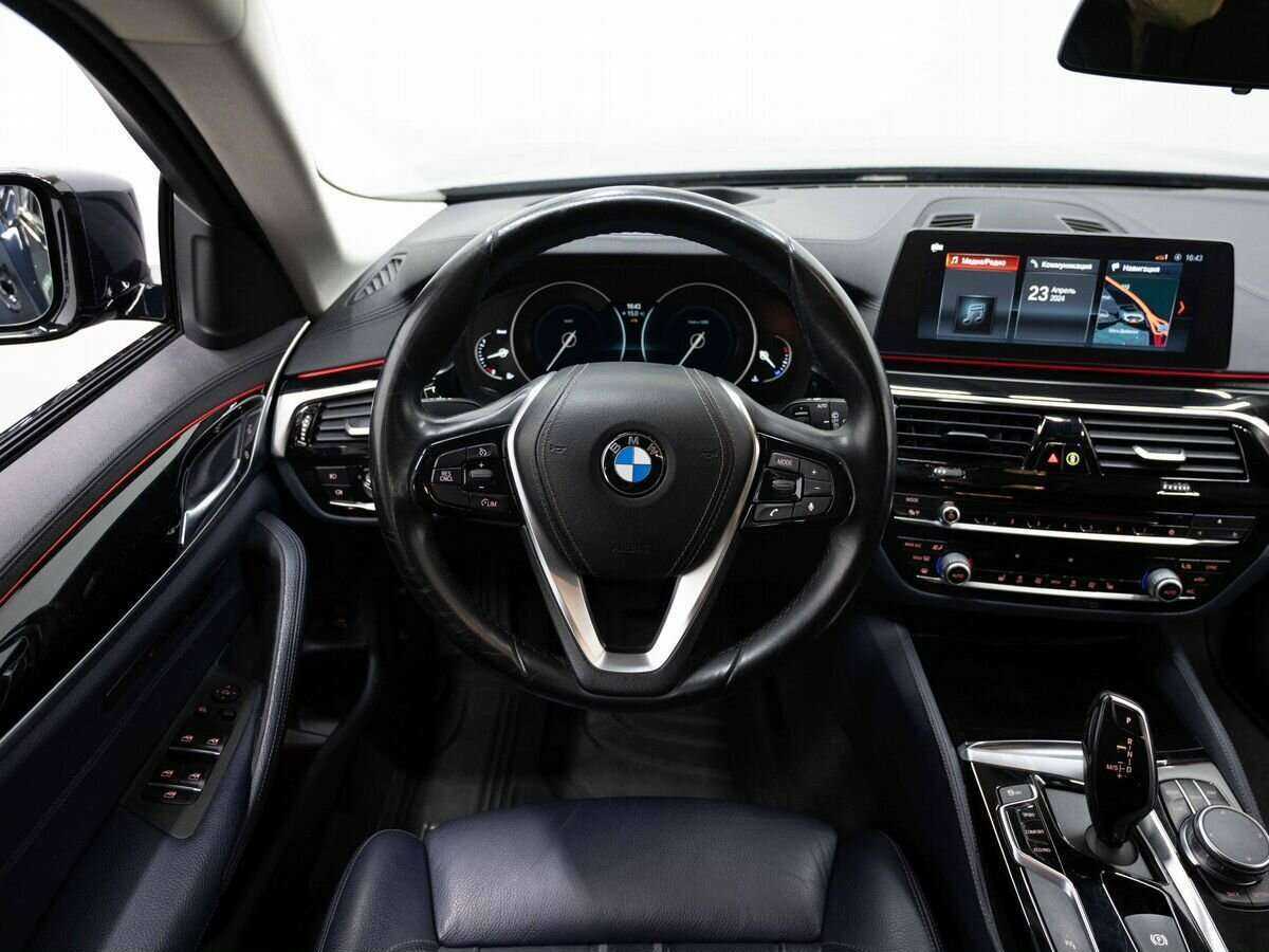 BMW 5 серии 2017 года с пробегом. Фото: #14