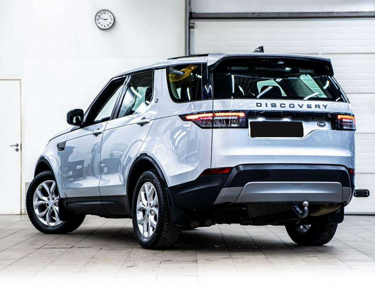 Land Rover Discovery 2018 года с пробегом. Фото: #3