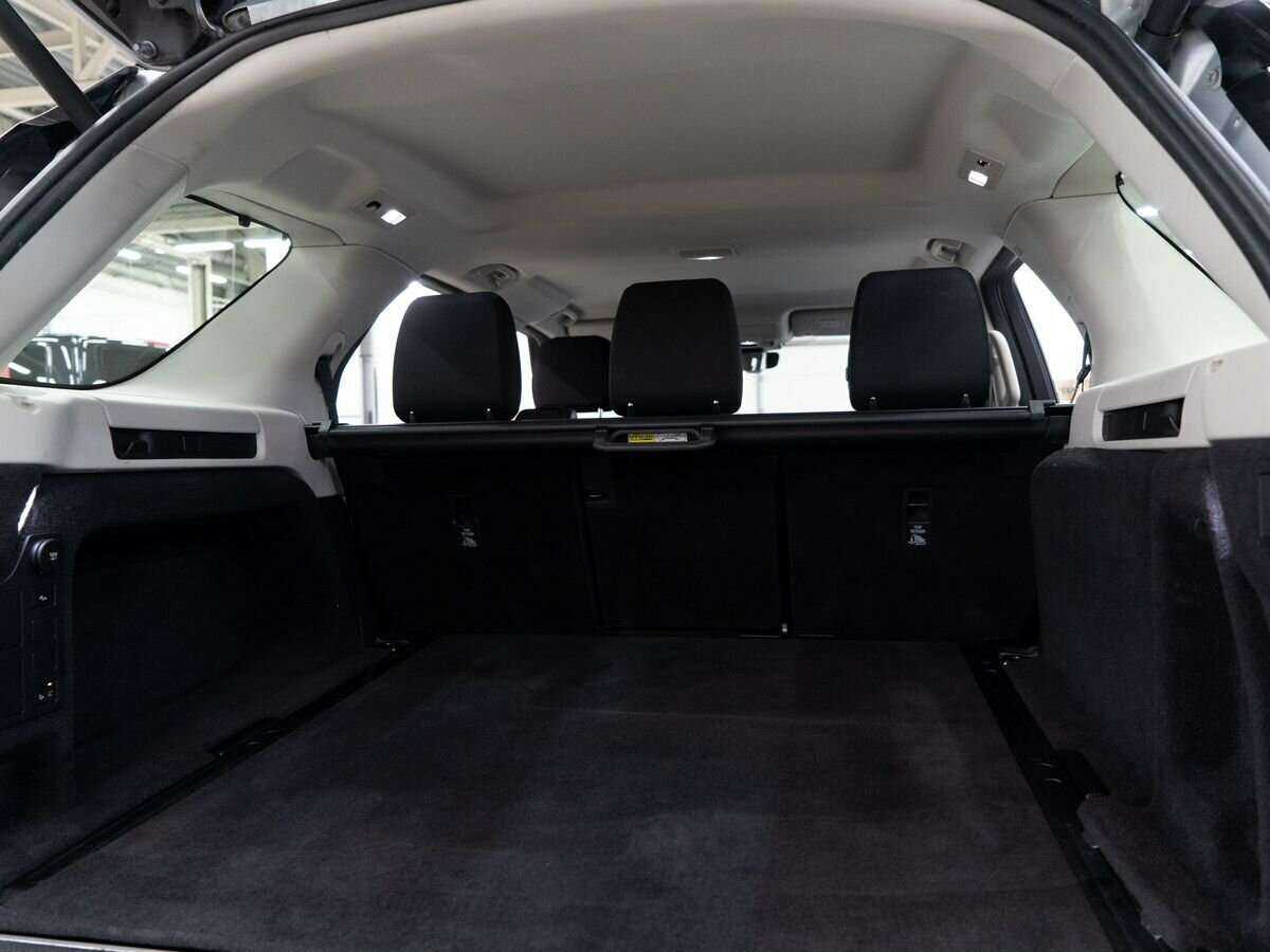 Land Rover Discovery 2018 года с пробегом. Фото: #7