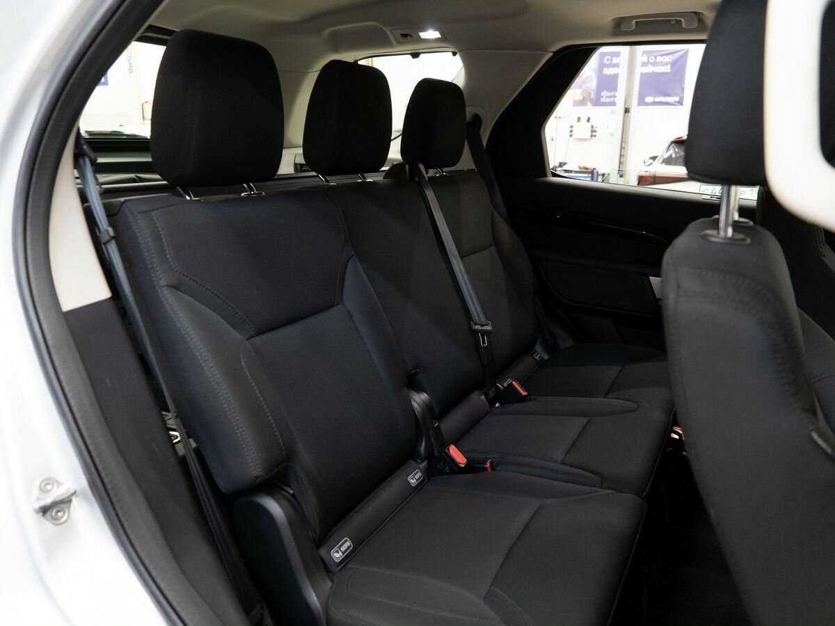 Land Rover Discovery 2018 года с пробегом. Фото: #8