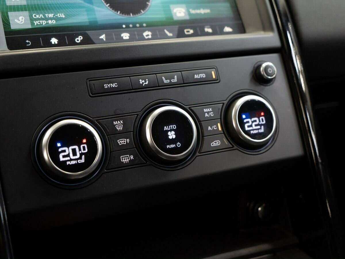 Land Rover Discovery 2018 года с пробегом. Фото: #14