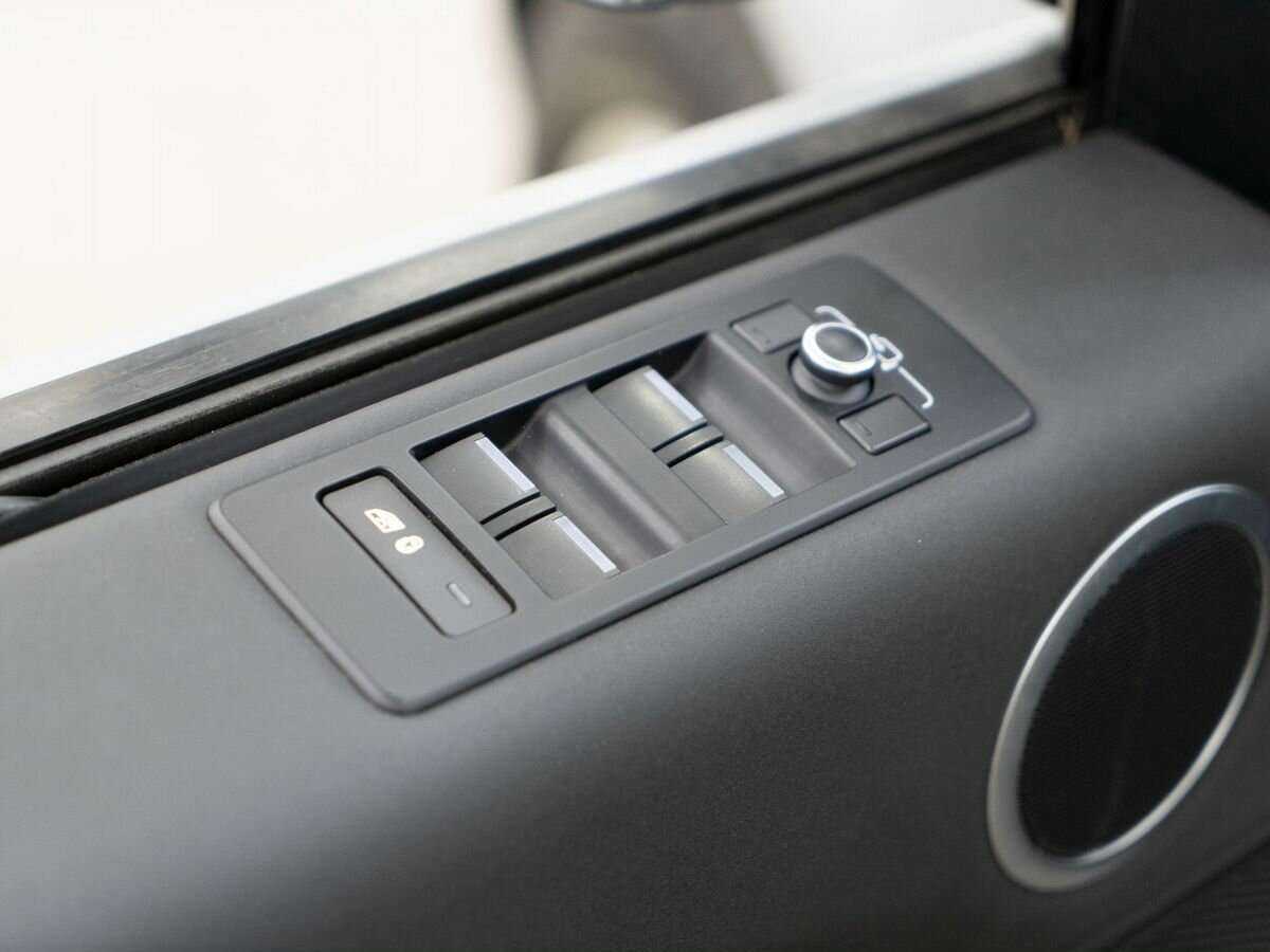Land Rover Discovery 2018 года с пробегом. Фото: #15