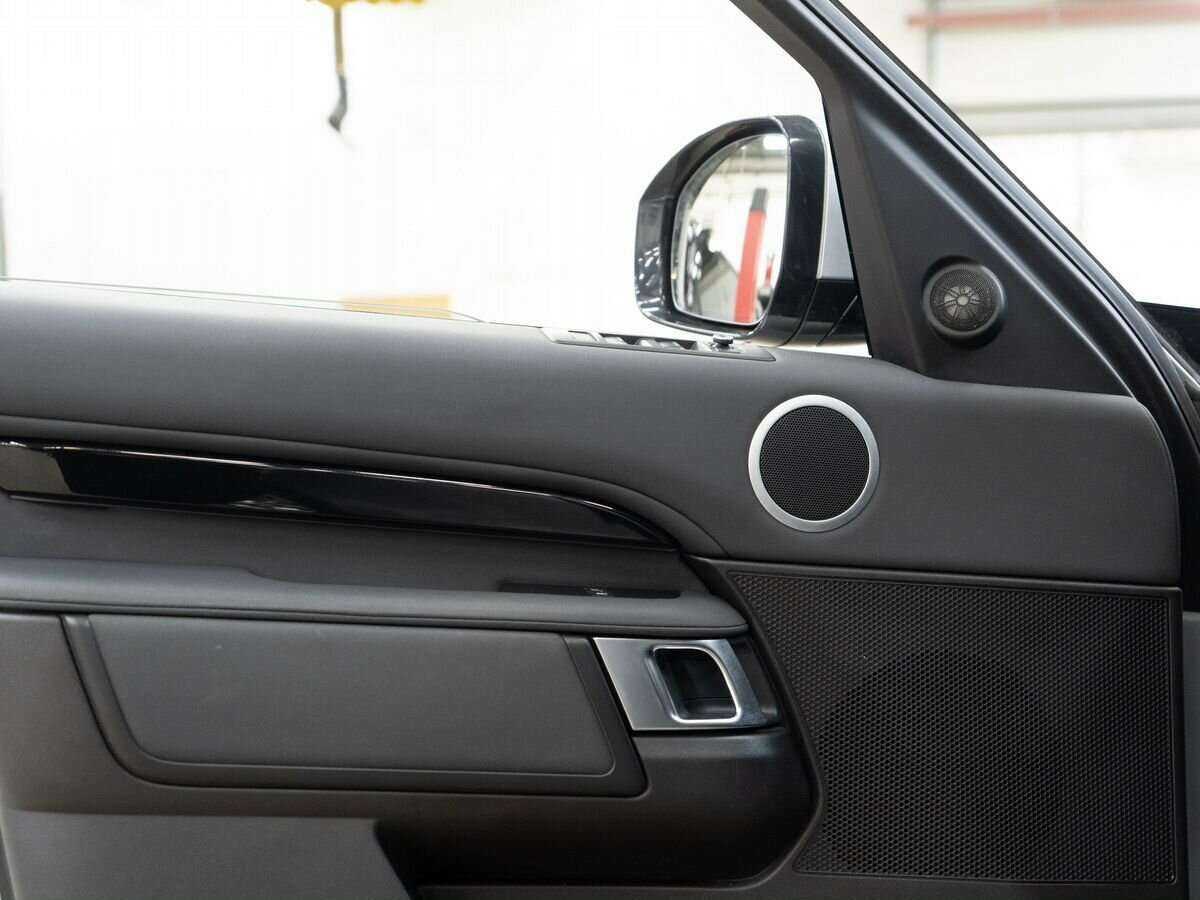 Land Rover Discovery 2018 года с пробегом. Фото: #16