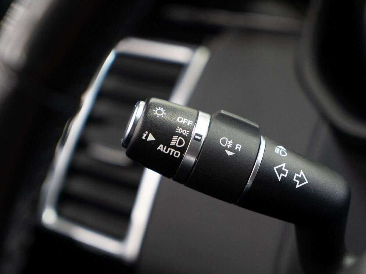 Land Rover Discovery 2018 года с пробегом. Фото: #18