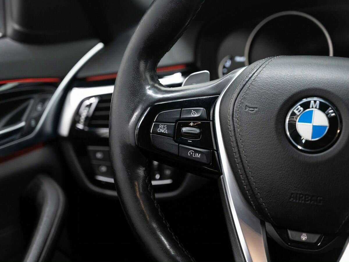 BMW 5 серии 2019 года с пробегом. Фото: #14