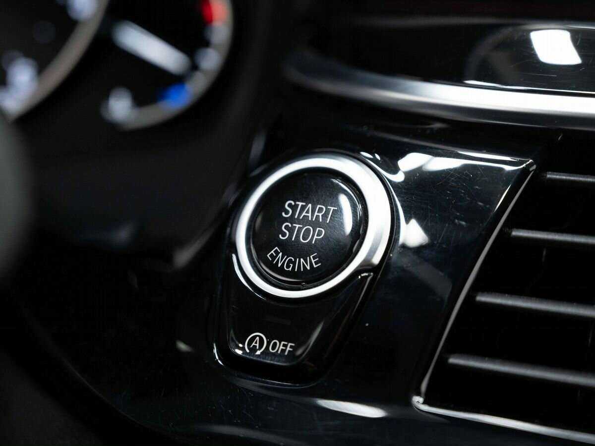 BMW 5 серии 2019 года с пробегом. Фото: #24