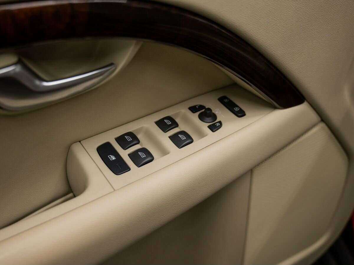 Volvo XC70 2011 года с пробегом. Фото: #18