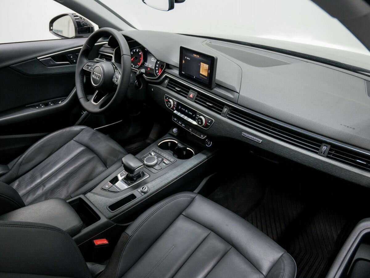 Audi A4 2017 года с пробегом. Фото: #7
