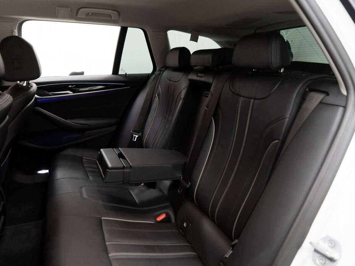 BMW 5 серии 2018 года с пробегом. Фото: #6