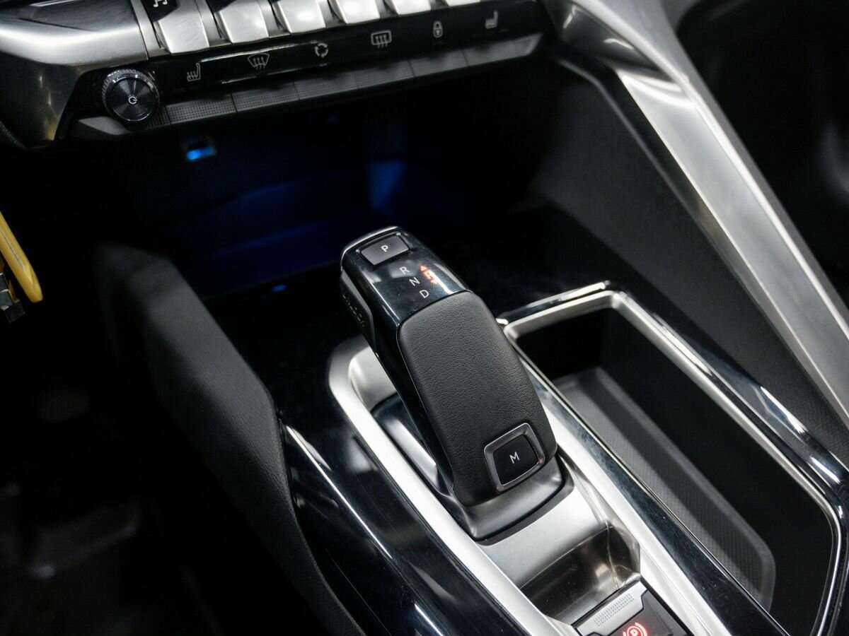 Peugeot 3008 2018 года с пробегом. Фото: #15