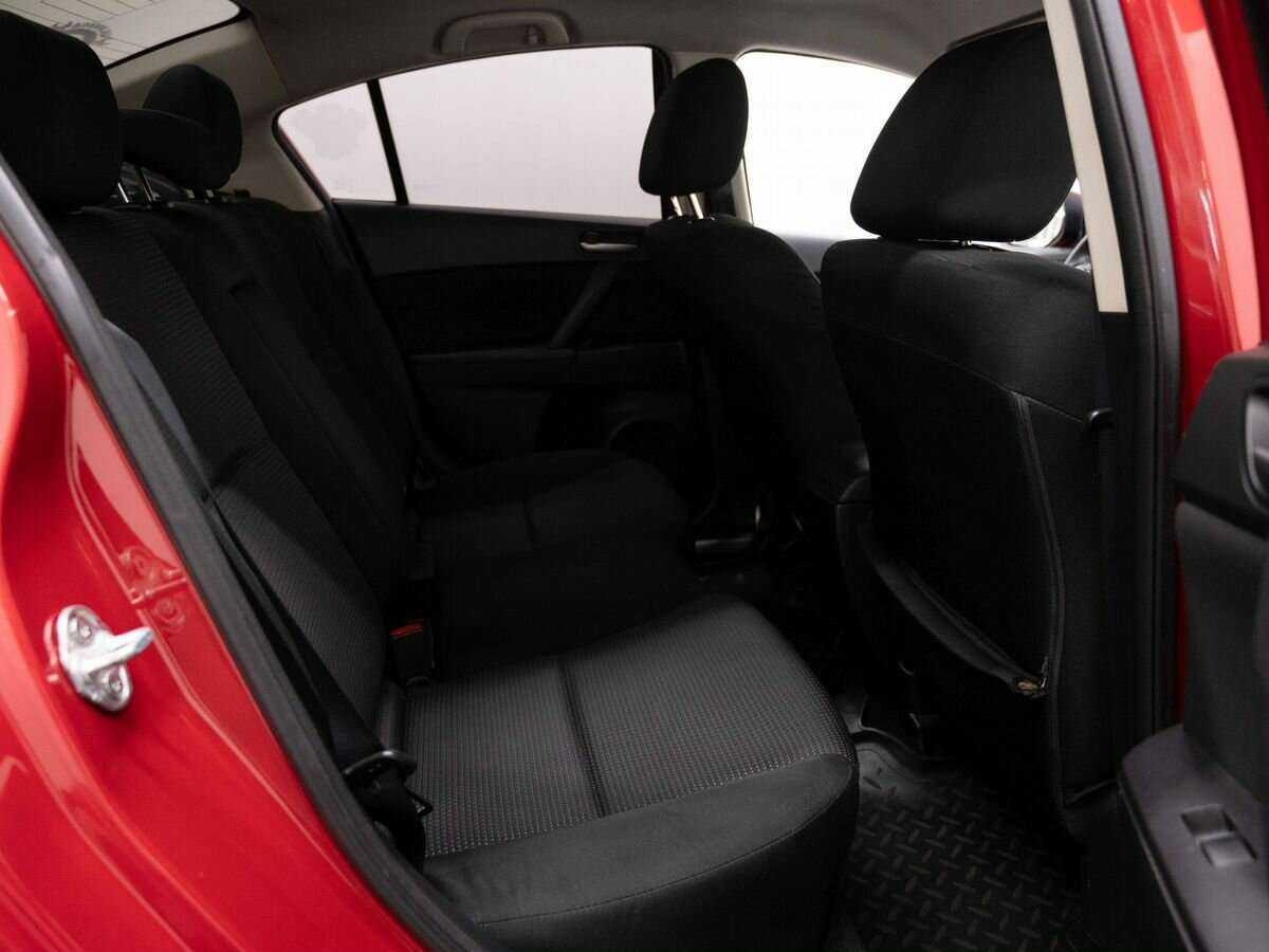 Mazda 3 2011 года с пробегом. Фото: #9