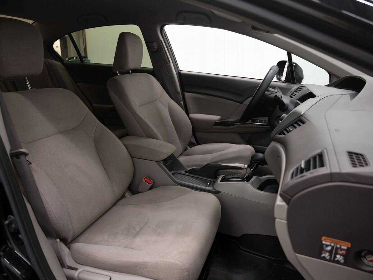 Б/У Хонда Цивик 2012 года. Фото: #11