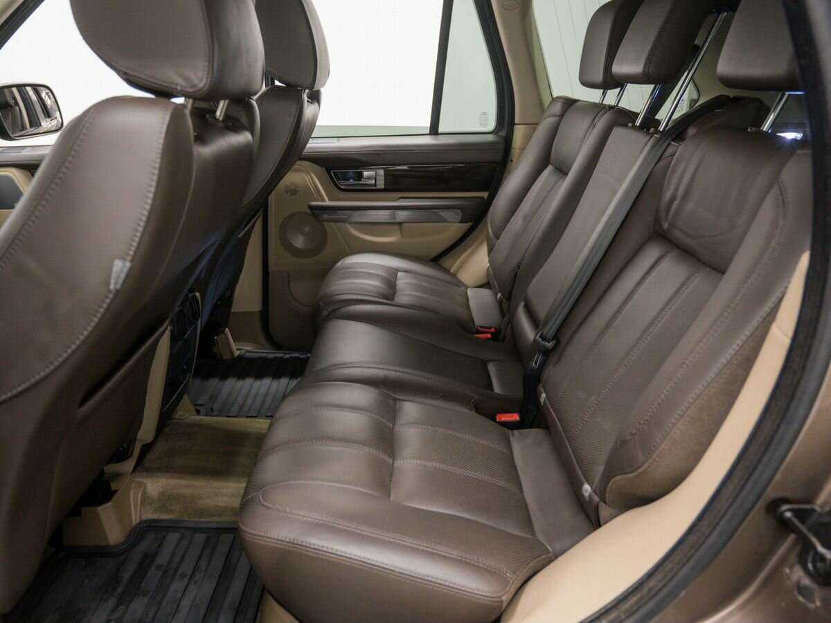 Land Rover Range Rover Sport 2010 года с пробегом. Фото: #12