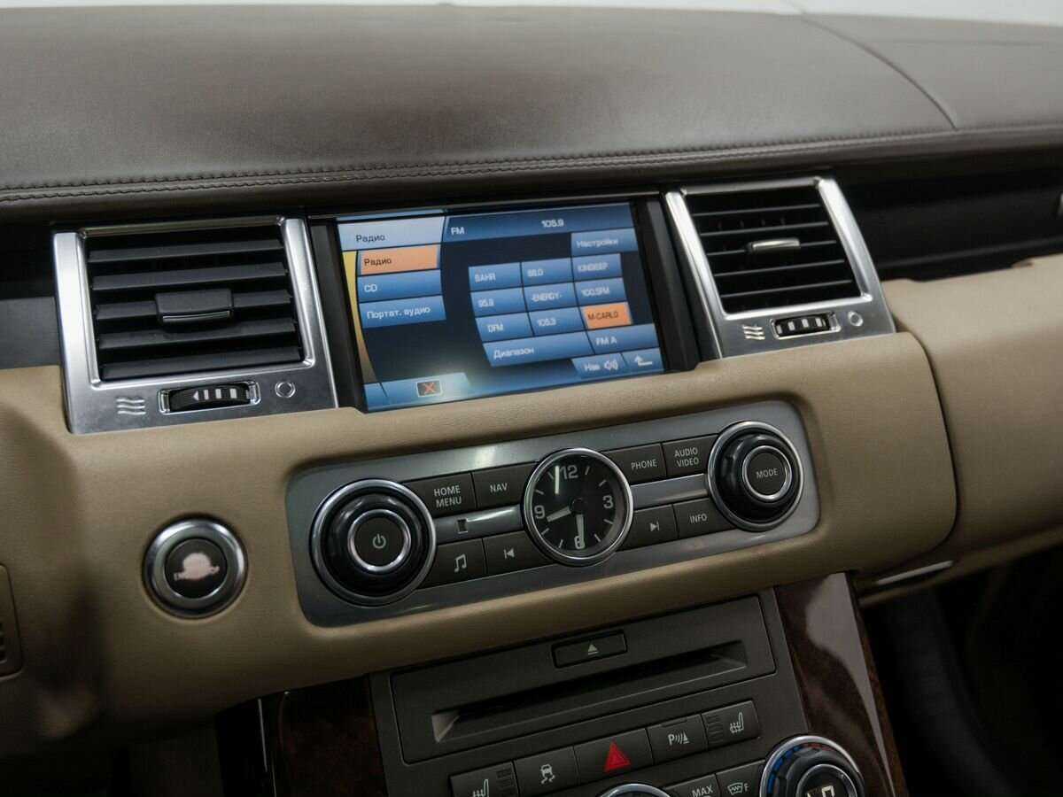 Land Rover Range Rover Sport 2010 года с пробегом. Фото: #24