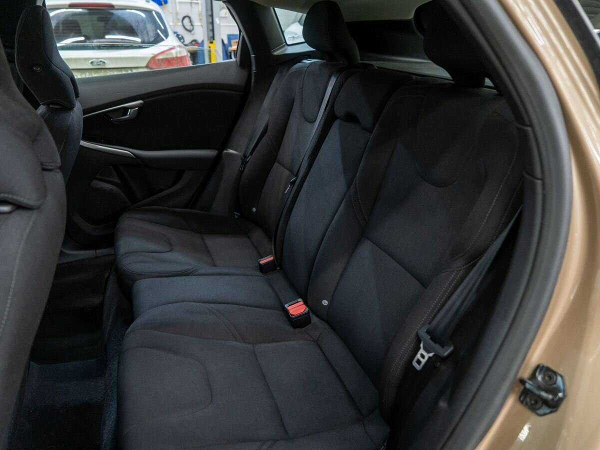 Volvo V40 Cross Country 2013 года с пробегом. Фото: #6