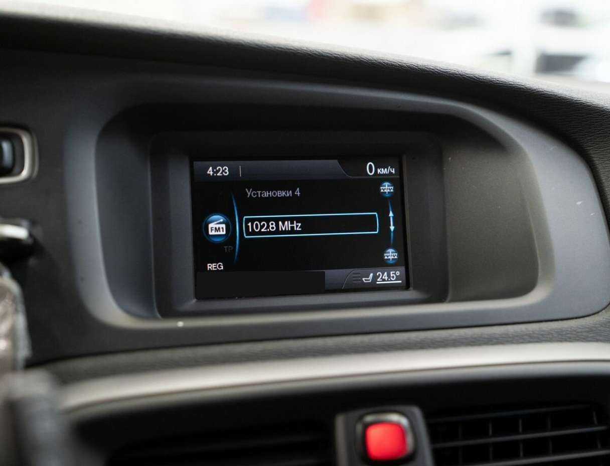 Volvo V40 Cross Country 2013 года с пробегом. Фото: #10