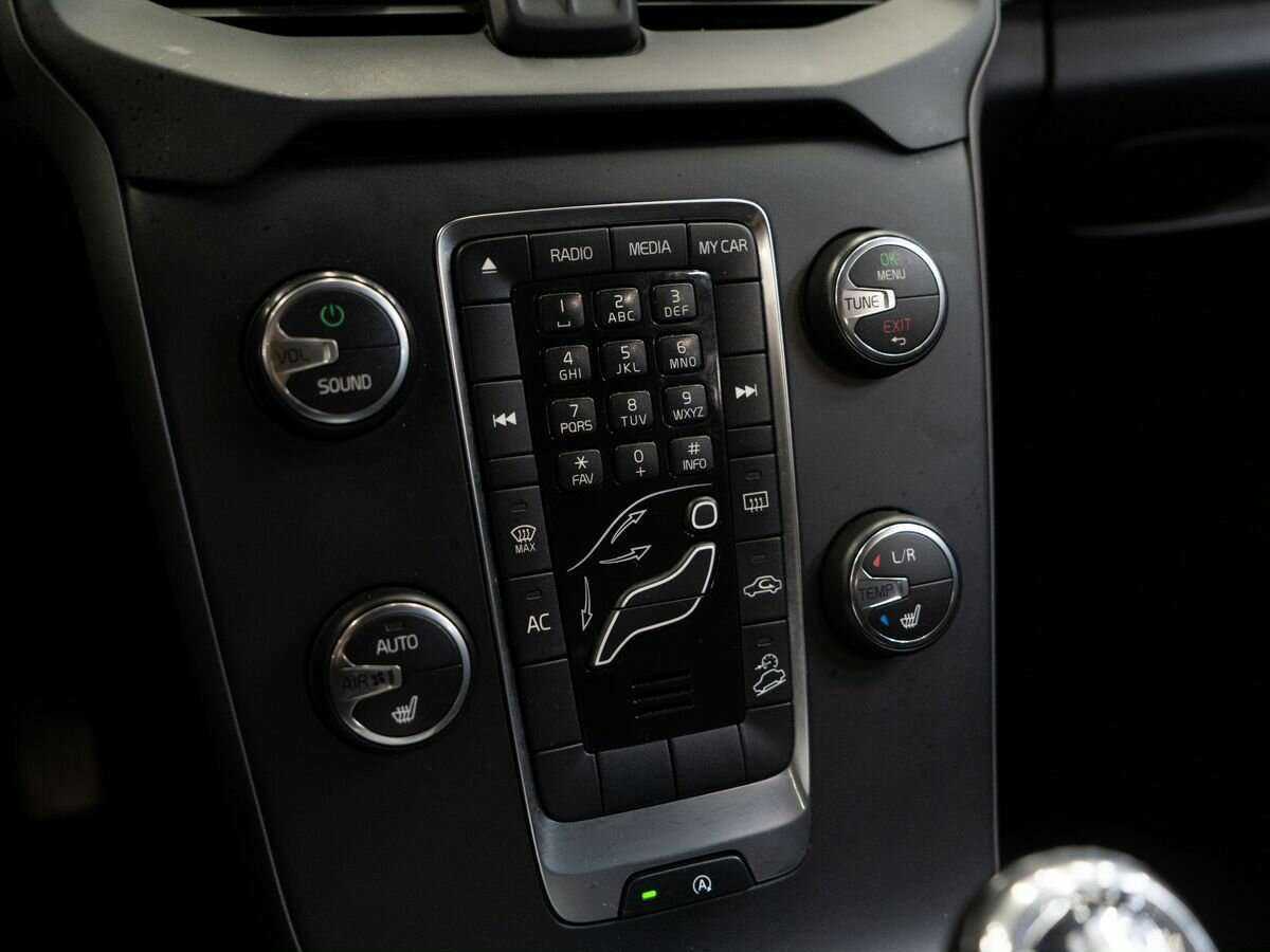 Volvo V40 Cross Country 2013 года с пробегом. Фото: #11