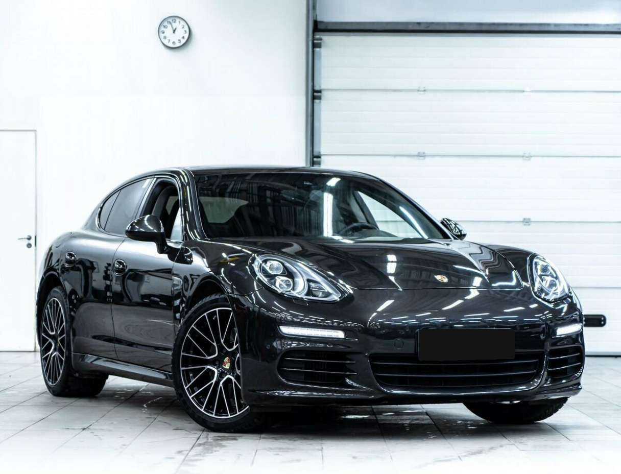 Porsche Panamera 2015 года с пробегом. Фото: #1
