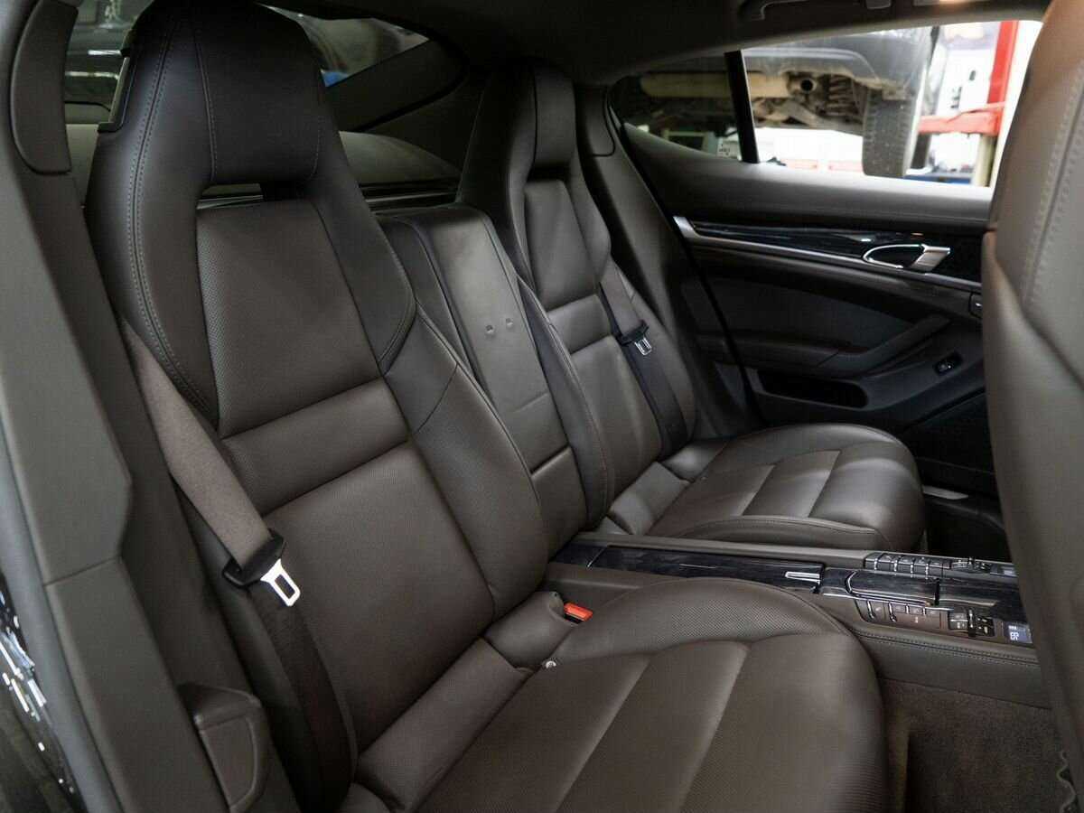 Porsche Panamera 2015 года с пробегом. Фото: #8
