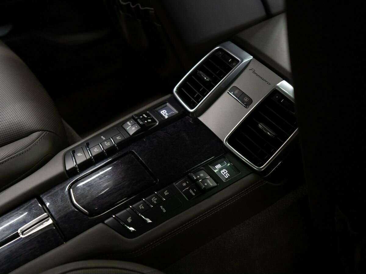 Porsche Panamera 2015 года с пробегом. Фото: #10