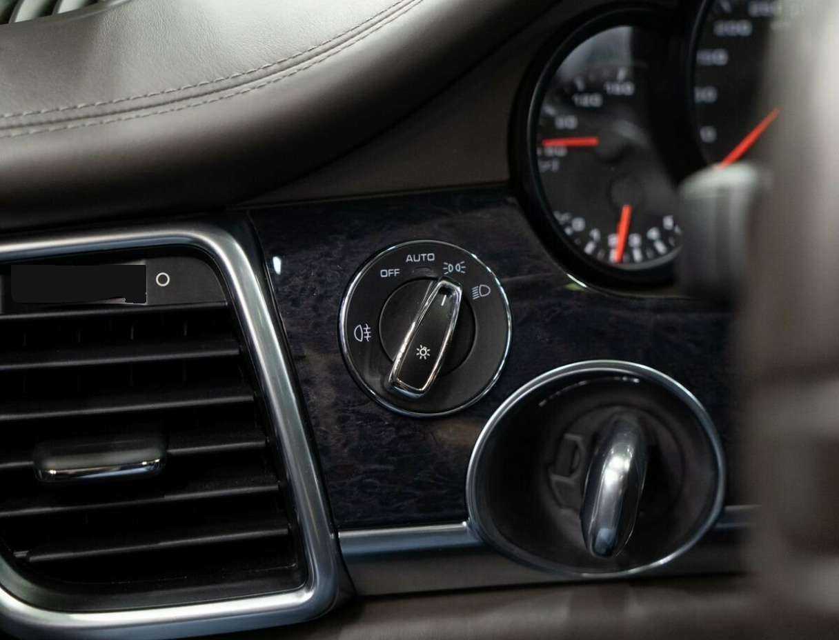 Porsche Panamera 2015 года с пробегом. Фото: #18