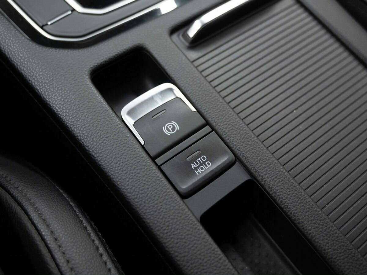 Volkswagen Passat 2019 года с пробегом. Фото: #21