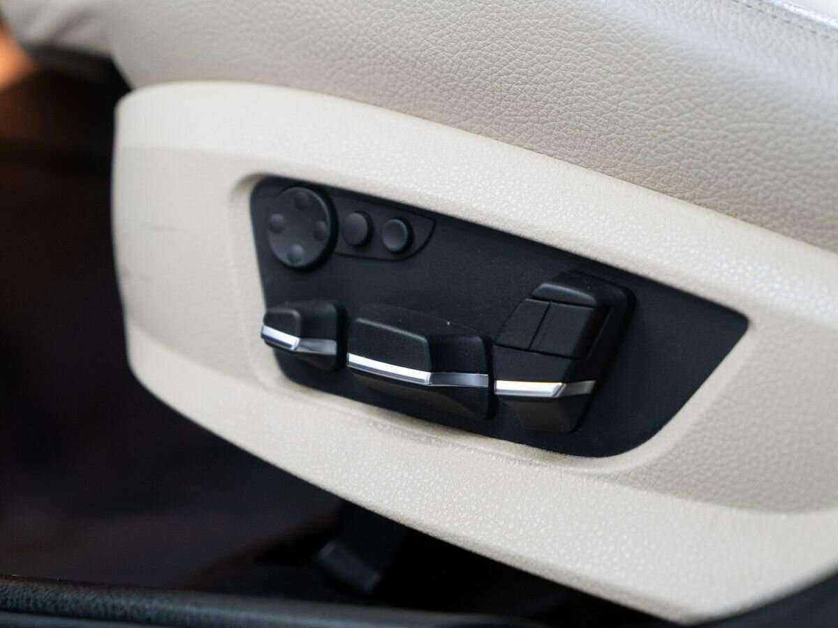 BMW 5 серии 2012 года с пробегом. Фото: #15