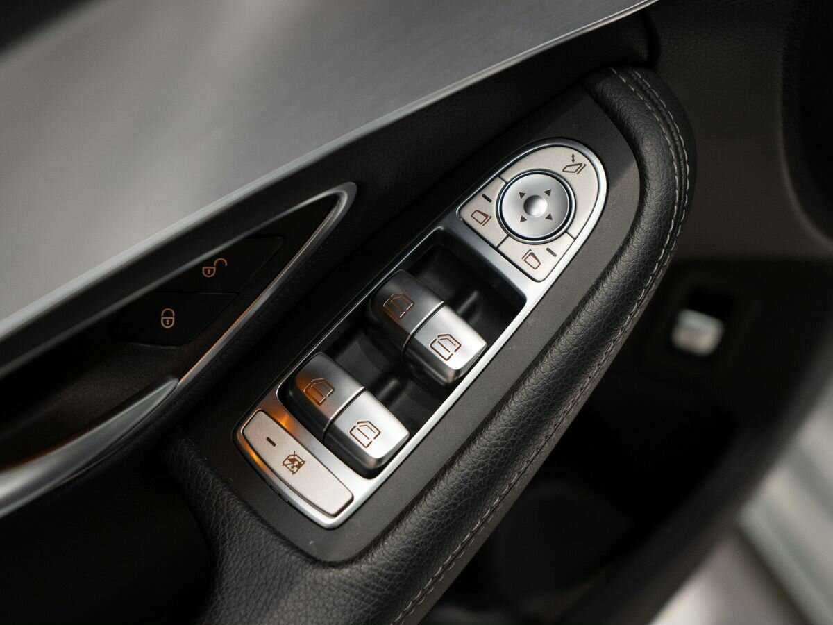 Mercedes-Benz C-Класс 2018 года с пробегом. Фото: #14