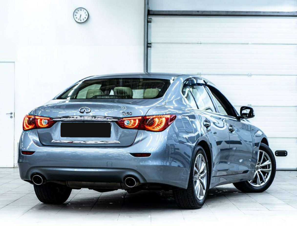 Infiniti Q50 2014 года с пробегом. Фото: #2