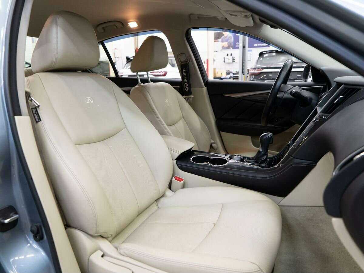 Infiniti Q50 2014 года с пробегом. Фото: #8