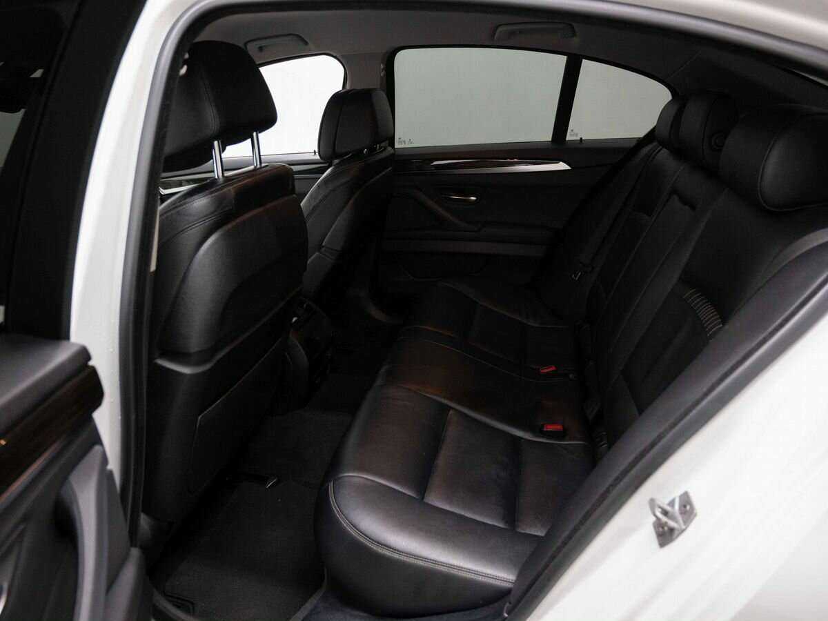 BMW 5 серии 2016 года с пробегом. Фото: #8