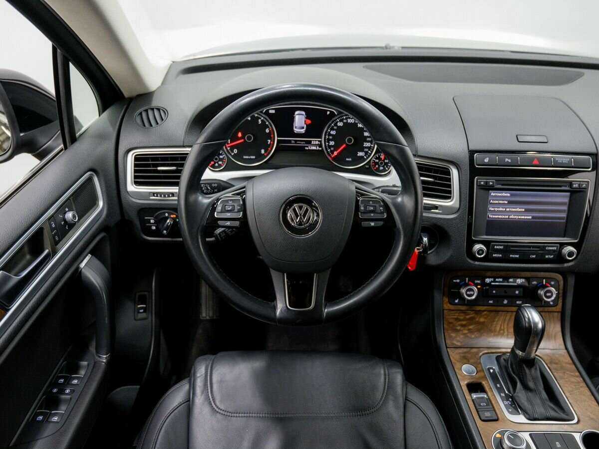 Volkswagen Touareg 2015 года с пробегом. Фото: #10