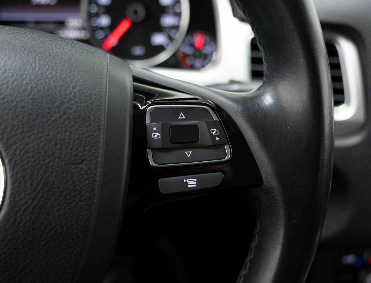 Volkswagen Touareg 2015 года с пробегом. Фото: #19