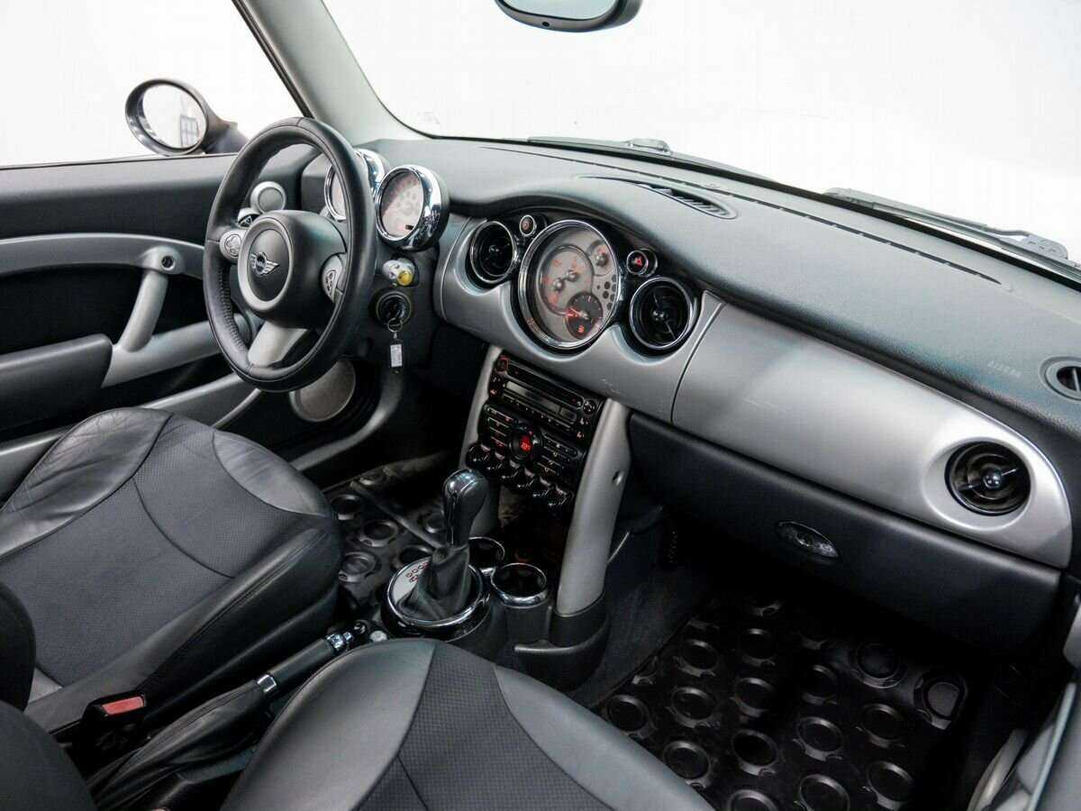 Mini Hatch 2005 года с пробегом. Фото: #6