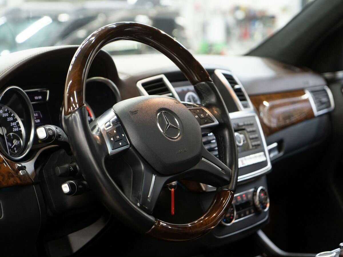 Mercedes-Benz GL-Класс 2013 года с пробегом. Фото: #4