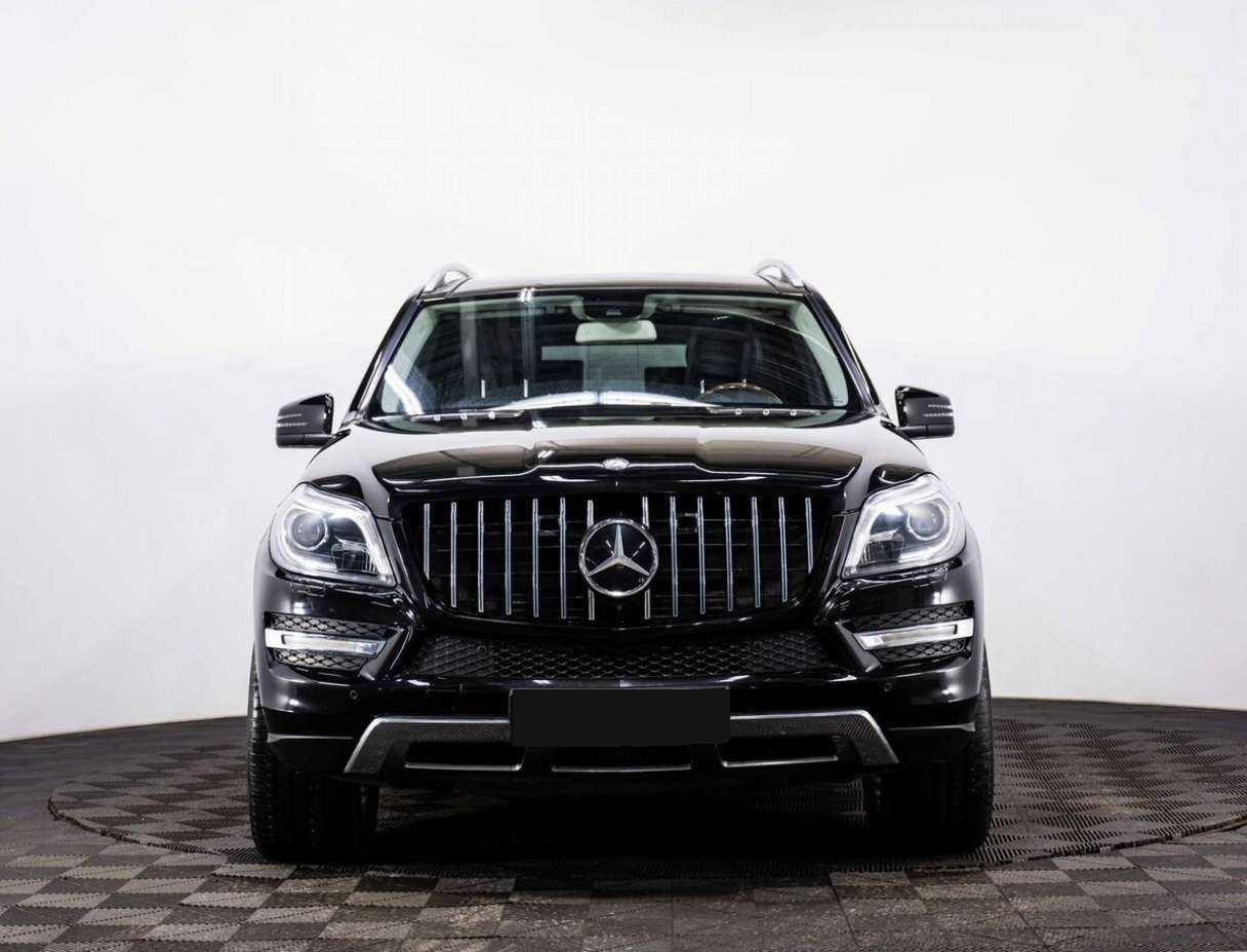 Mercedes-Benz GL-Класс 2013 года с пробегом. Фото: #1