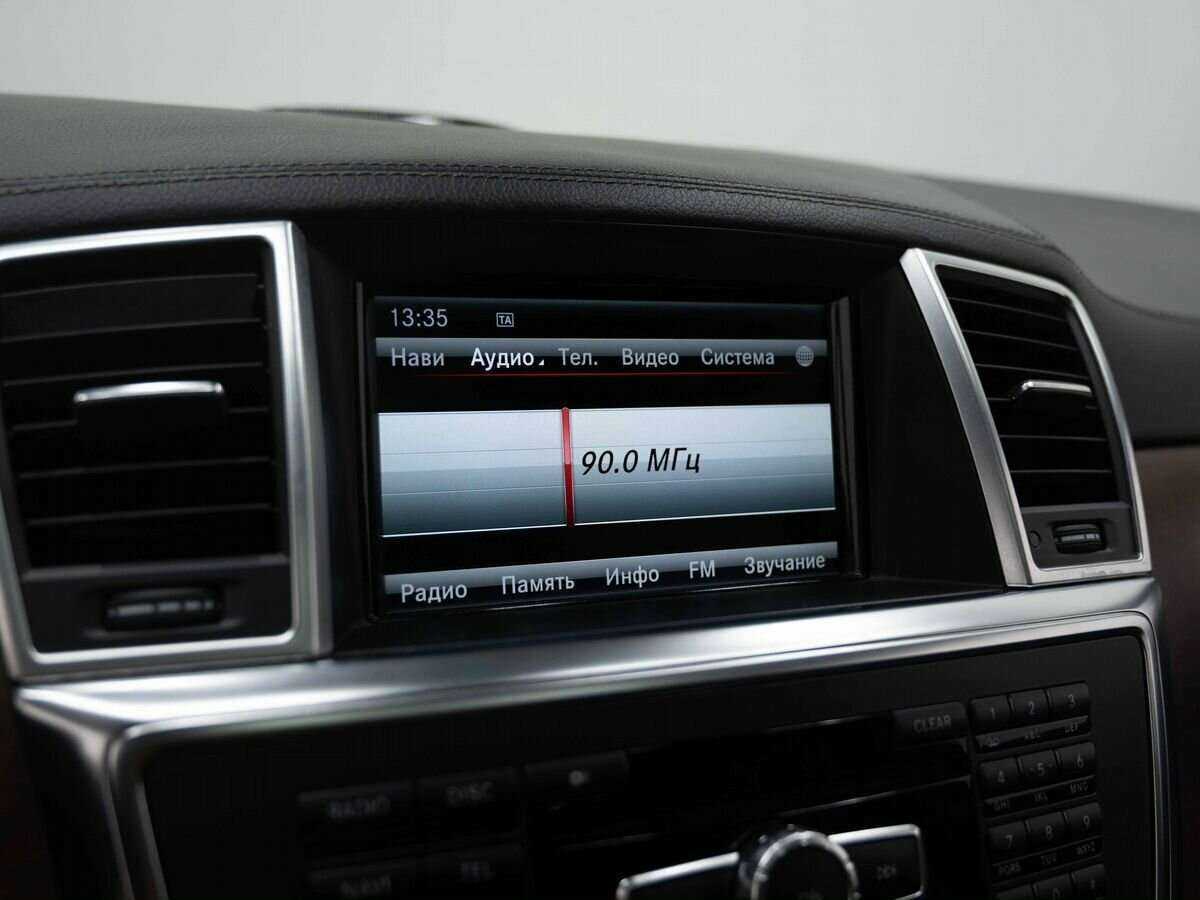 Mercedes-Benz GL-Класс 2013 года с пробегом. Фото: #20