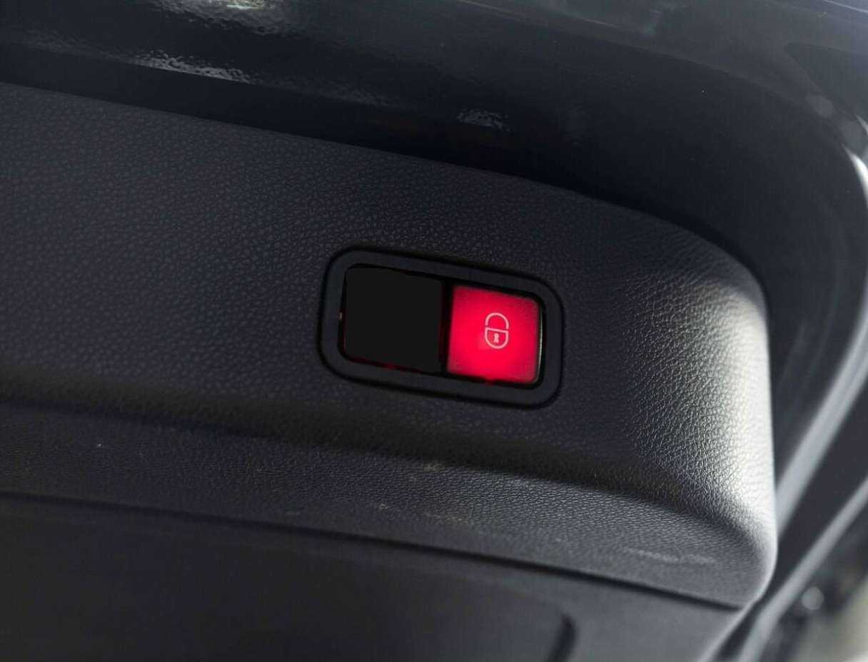 Mercedes-Benz GL-Класс 2013 года с пробегом. Фото: #28