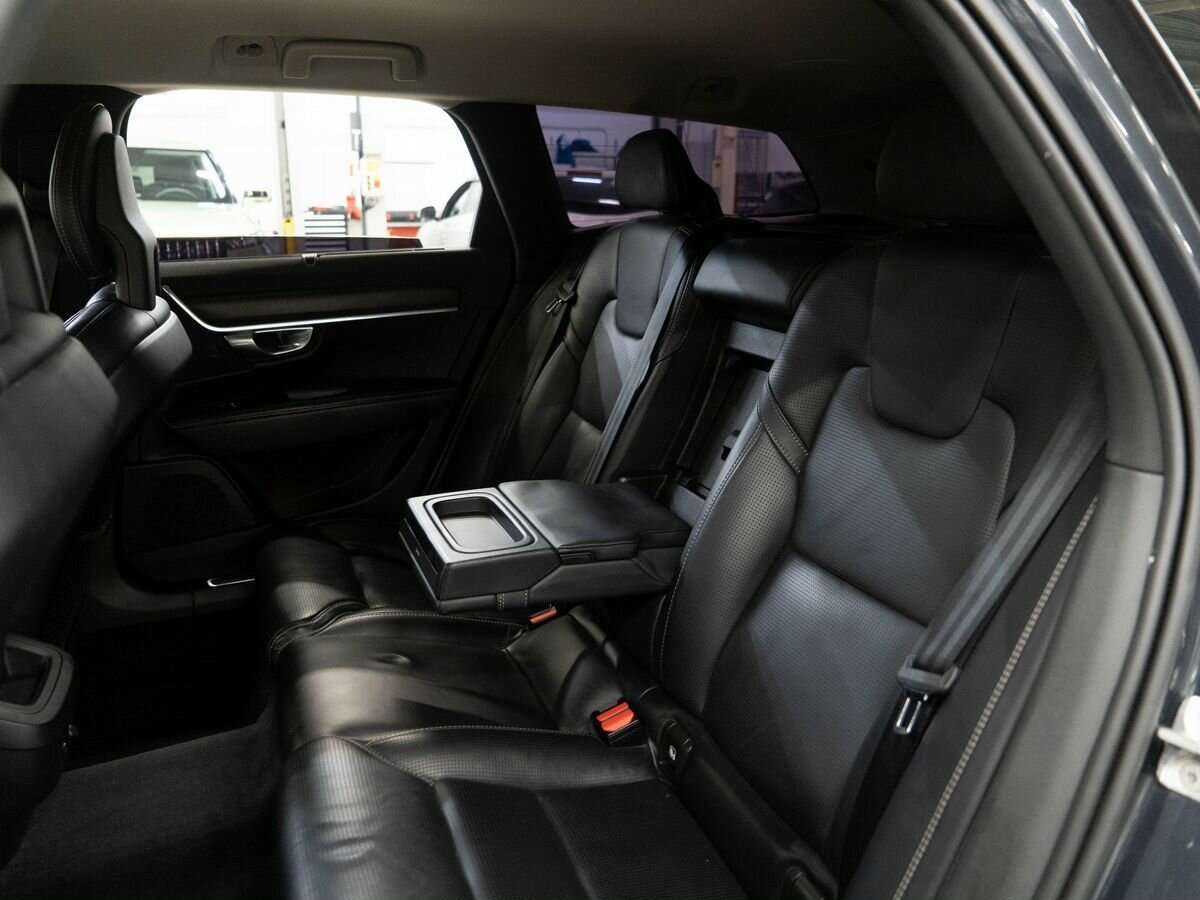 Volvo V90 Cross Country 2017 года с пробегом. Фото: #6