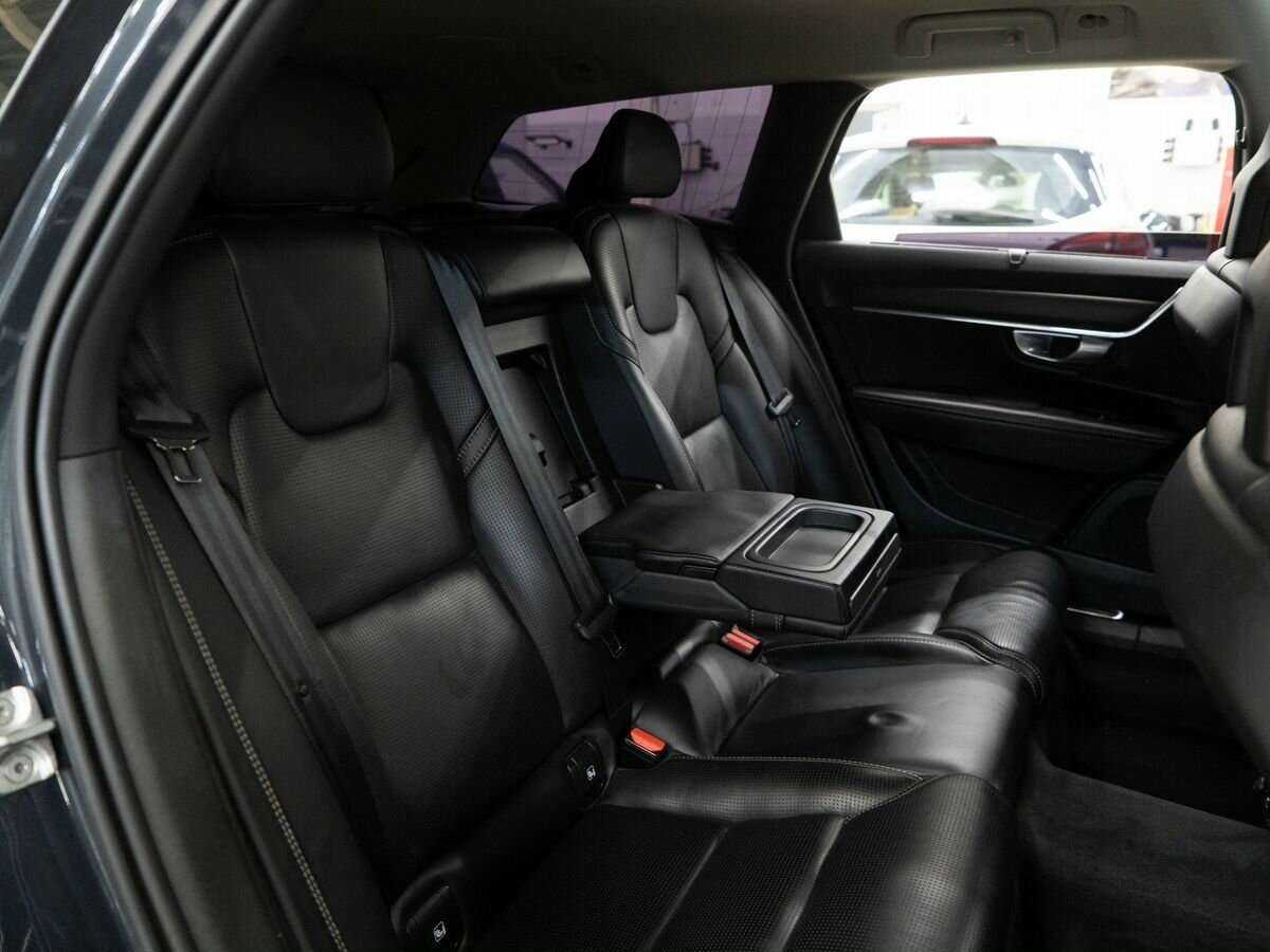 Volvo V90 Cross Country 2017 года с пробегом. Фото: #7