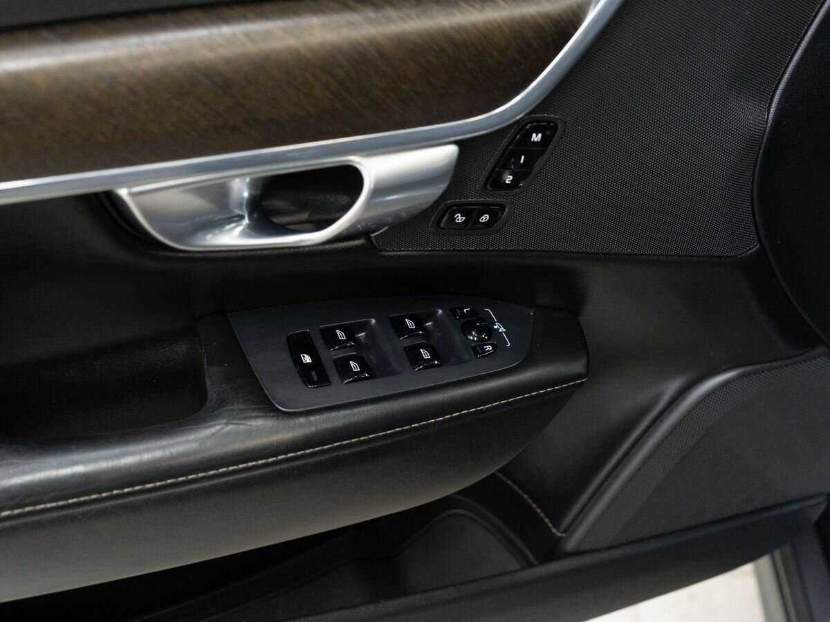 Volvo V90 Cross Country 2017 года с пробегом. Фото: #12