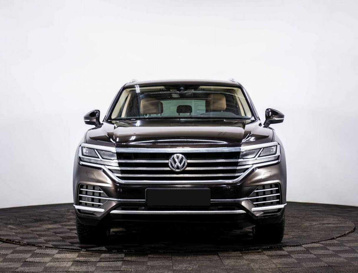Volkswagen Touareg 2018 года с пробегом. Фото: #1