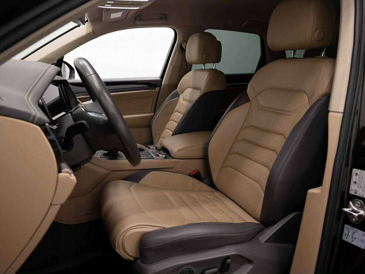 Volkswagen Touareg 2018 года с пробегом. Фото: #7