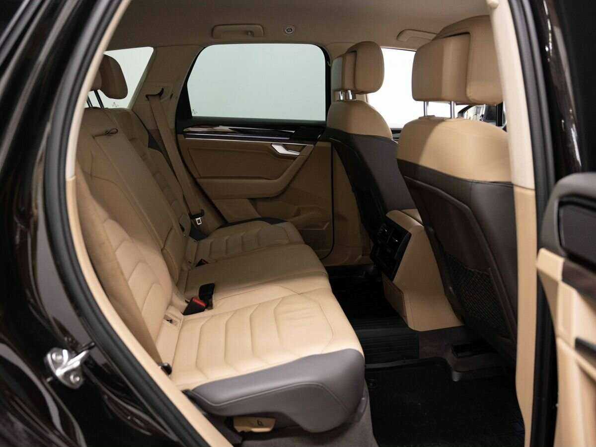 Volkswagen Touareg 2018 года с пробегом. Фото: #9