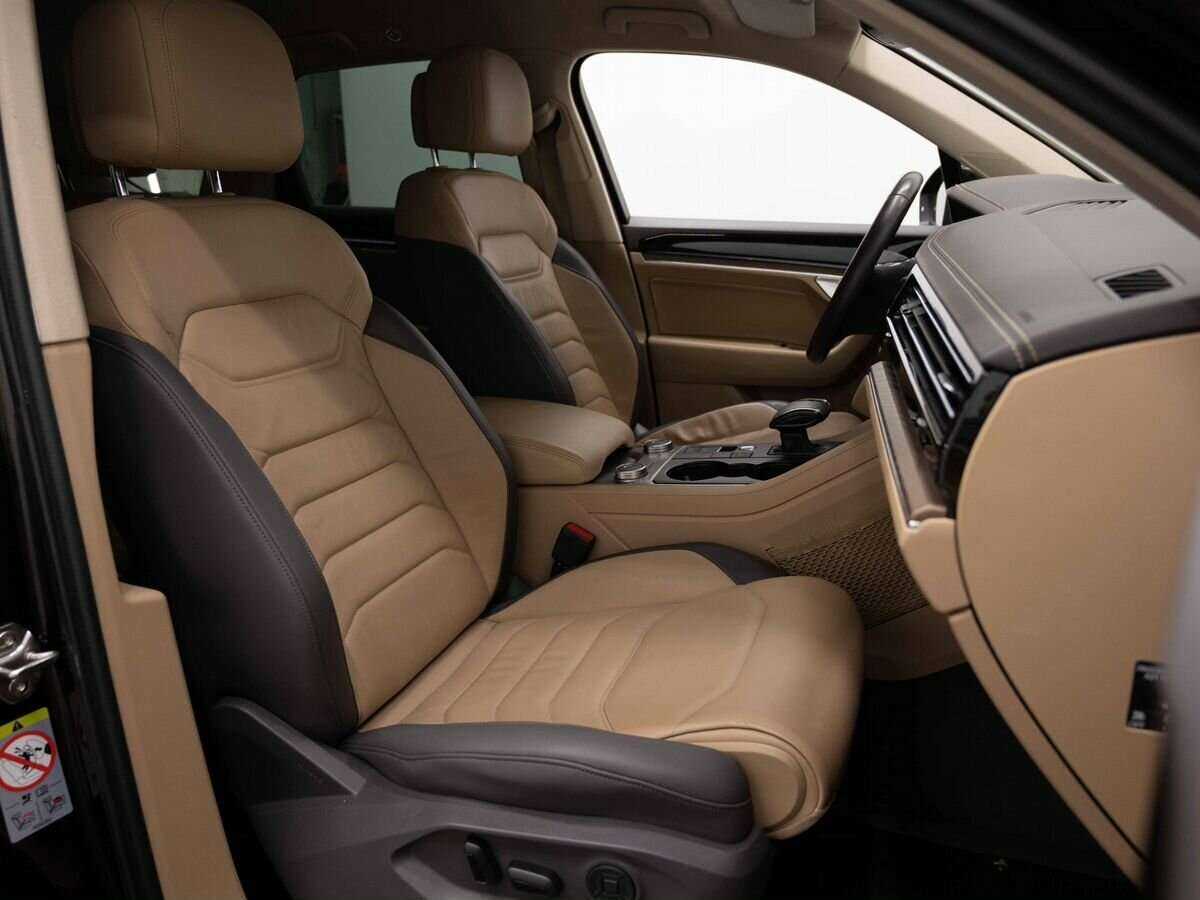 Volkswagen Touareg 2018 года с пробегом. Фото: #11