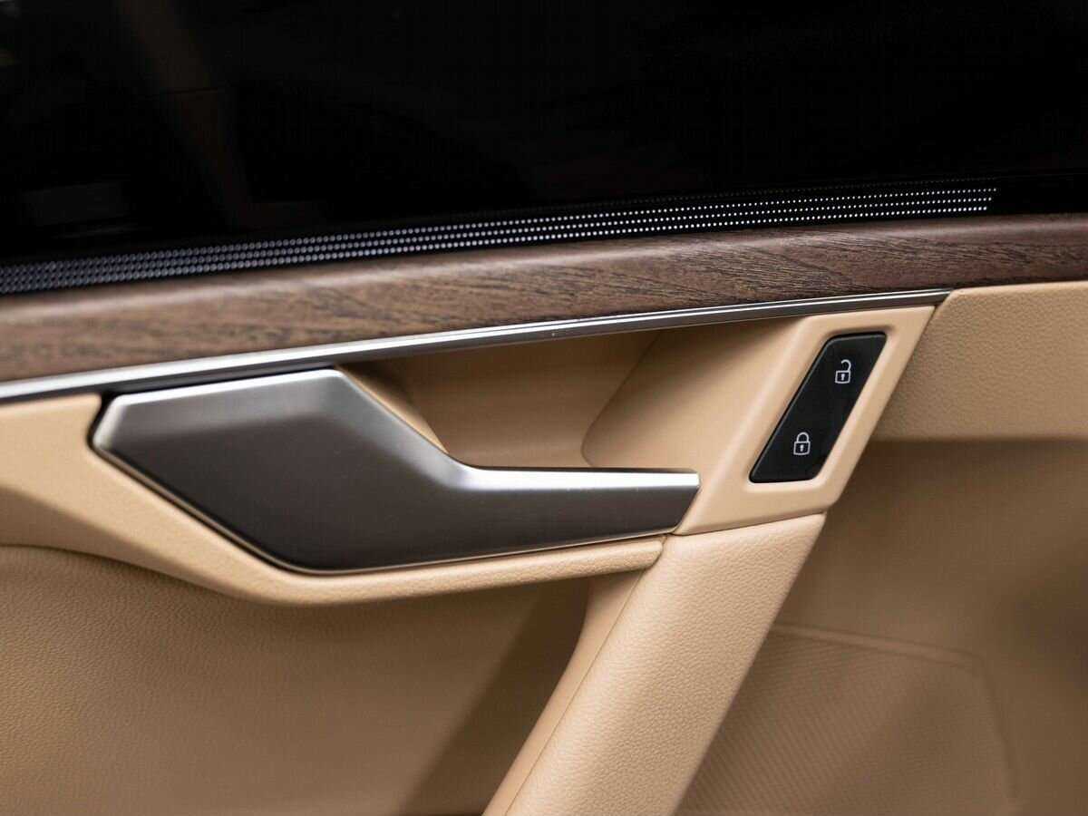 Volkswagen Touareg 2018 года с пробегом. Фото: #15