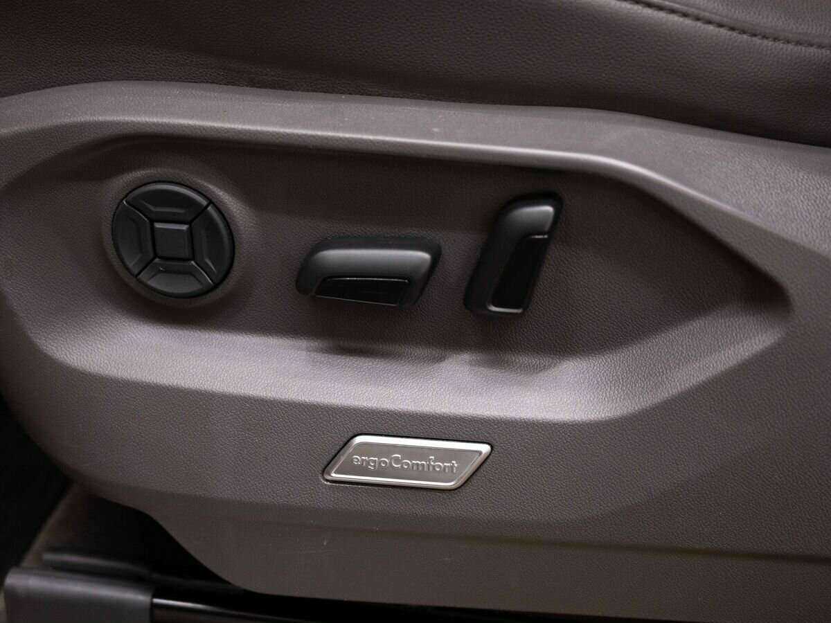 Volkswagen Touareg 2018 года с пробегом. Фото: #17