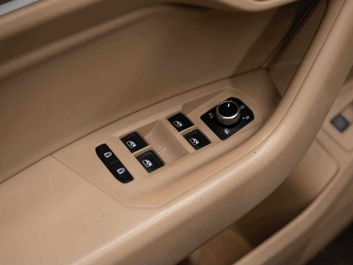 Volkswagen Touareg 2018 года с пробегом. Фото: #22