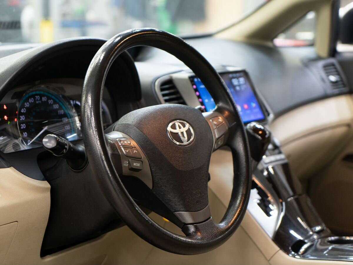 Toyota Venza 2010 года с пробегом. Фото: #4