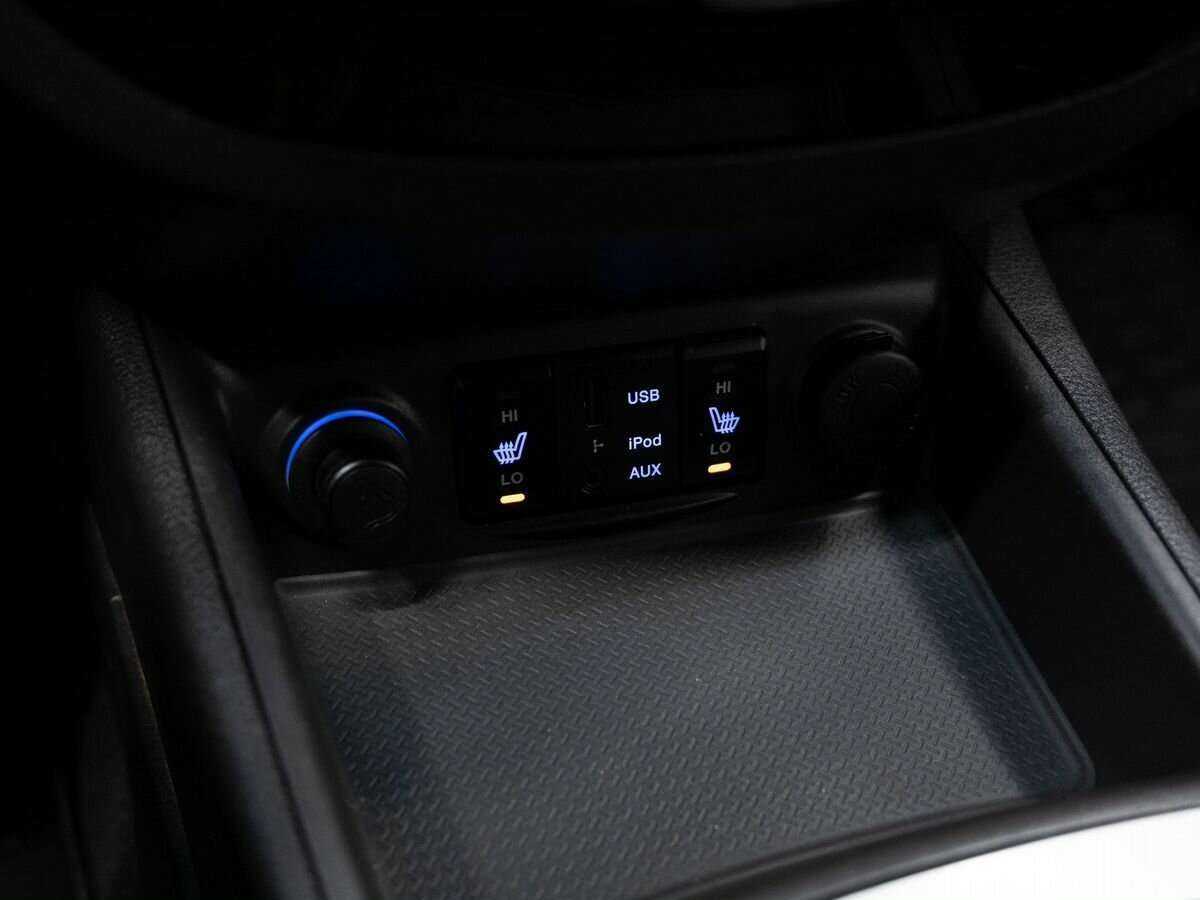 Hyundai Santa Fe 2010 года с пробегом. Фото: #17